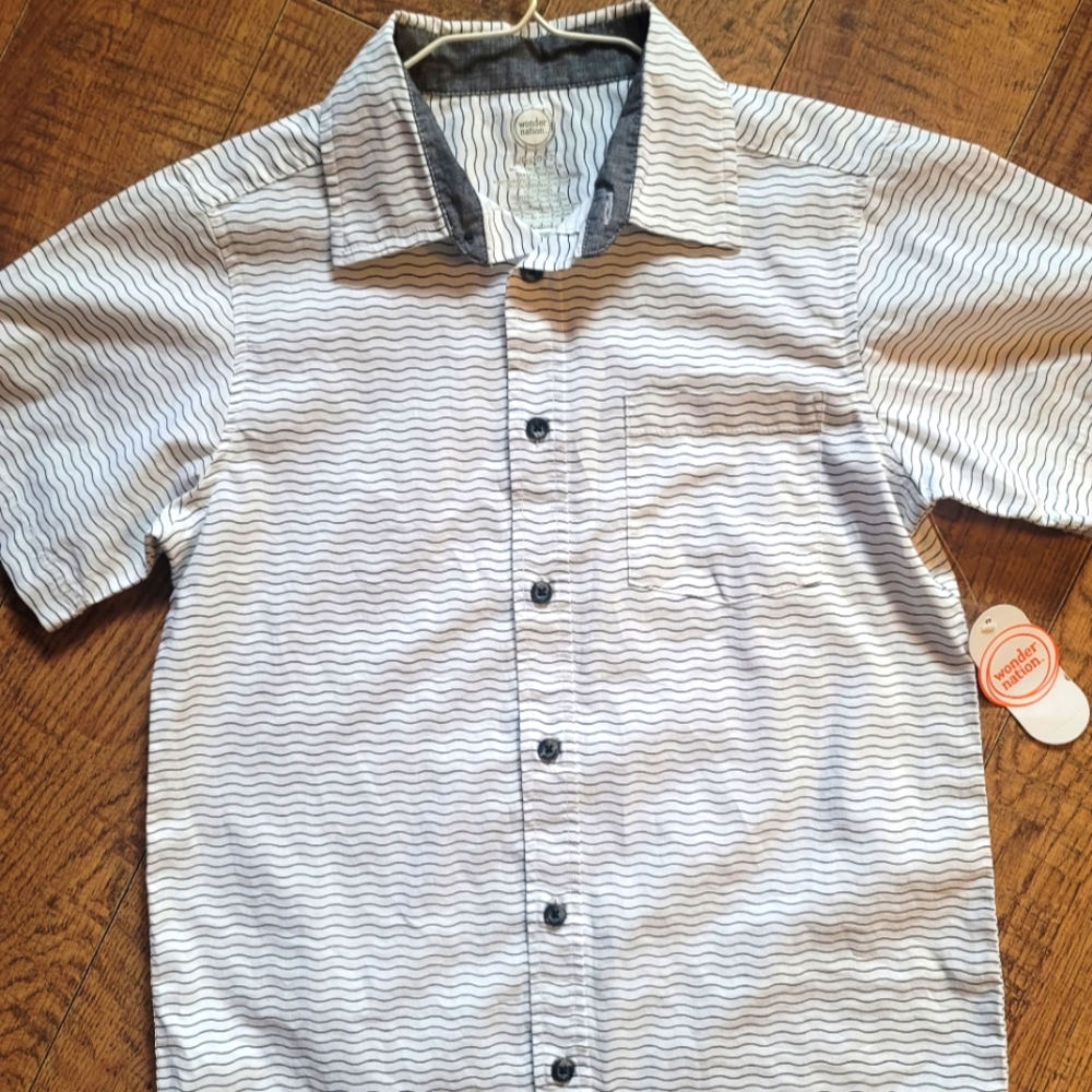 NWT boys 10-12 button up shirt